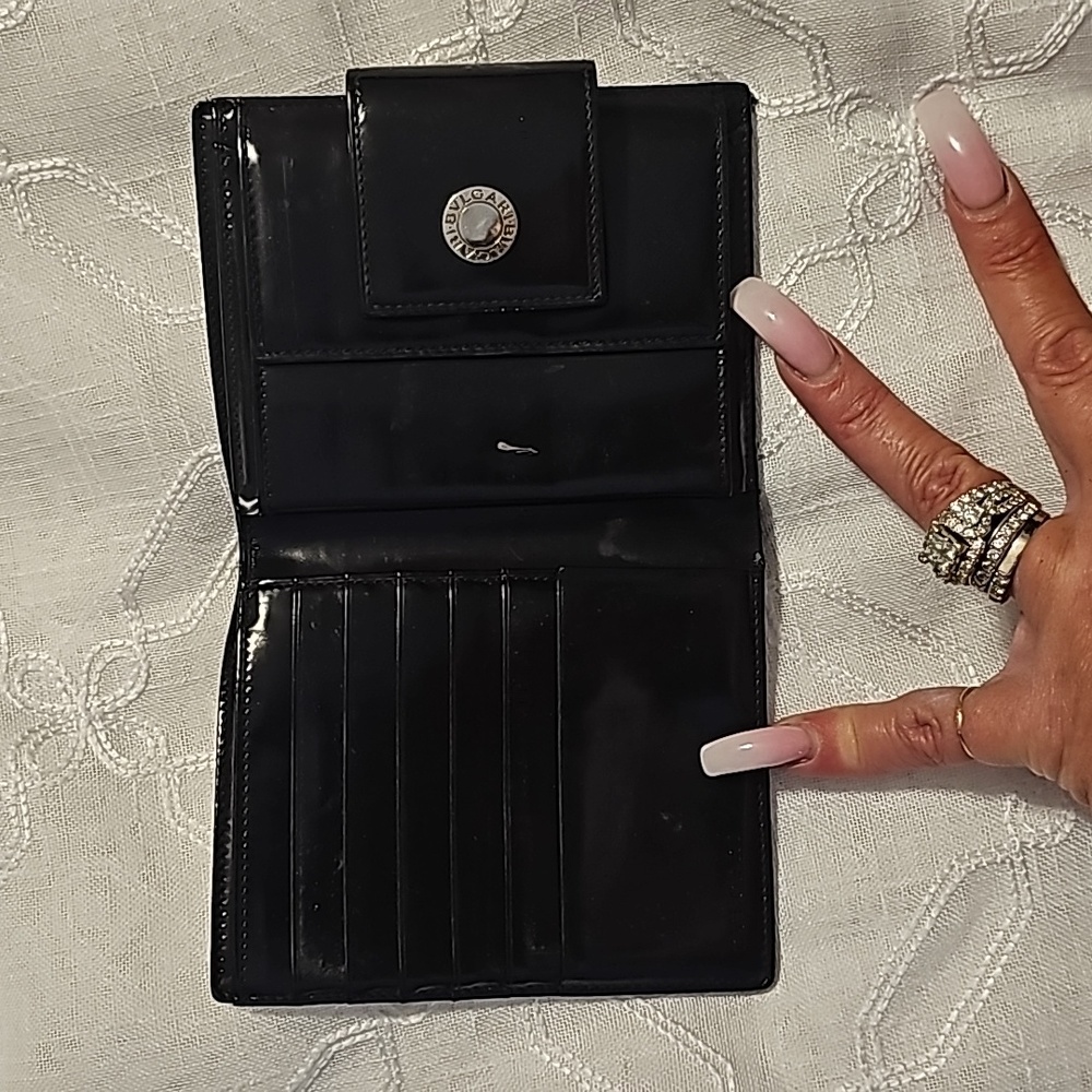 Authentic BVLGARI Wallet Unisex - Picture 3 of 13